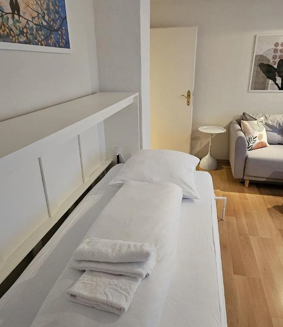Nordic Vintage Cottage Stuttgart Apartment